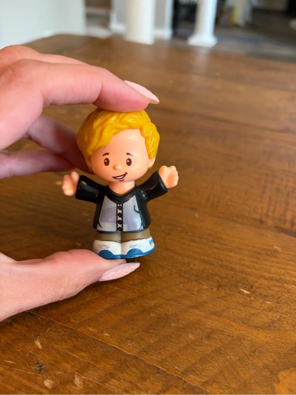 Fisher Price Little People Eddie black shirt as is